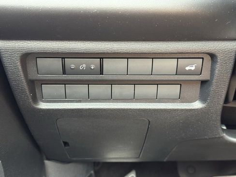 New 2025 Mitsubishi Outlander SEL image 23