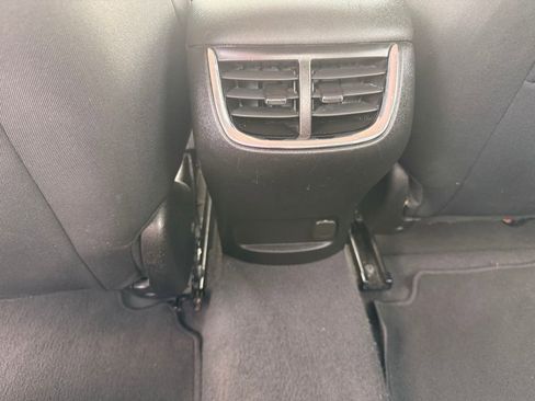 Used 2021 Chevrolet Malibu LT FWD image 25