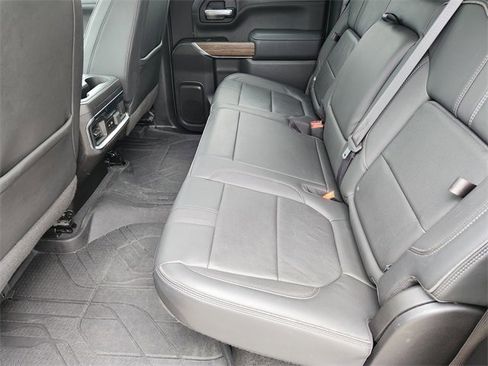 Certified 2022 Chevrolet Silverado 1500 High Country w/ Technology Package image 30