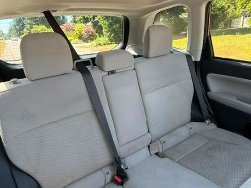 Used 2018 Subaru Forester 2.5i Premium AWD/4WD image 9