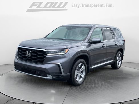 Certified 2025 Honda Pilot EX-L image 4