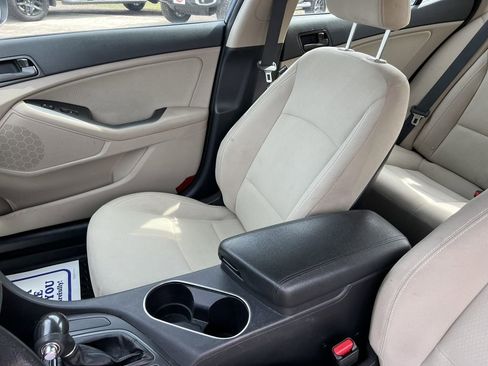 Used 2015 Kia Optima LX image 11