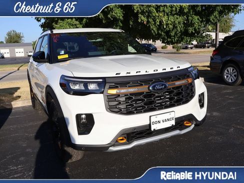 Used 2026 Ford Explorer Tremor w/ Tremor Ultimate Package AWD/4WD image 4