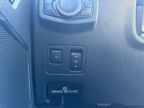 Used 2022 Ford F250 Lariat w/ Tremor Off-Road Package image 37