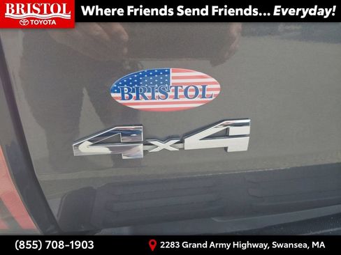 Used 2022 Toyota Tundra Limited AWD/4WD image 39
