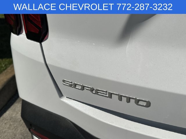 Used 2025 Kia Sorento EX w/ Panoramic Sunroof Package AWD/4WD image 10