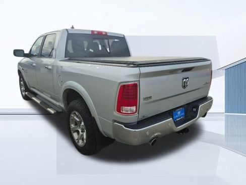 Used 2017 RAM 1500 Laramie w/ Convenience Group image 7
