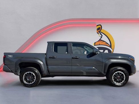 Used 2024 Toyota Tacoma TRD Off-Road image 4