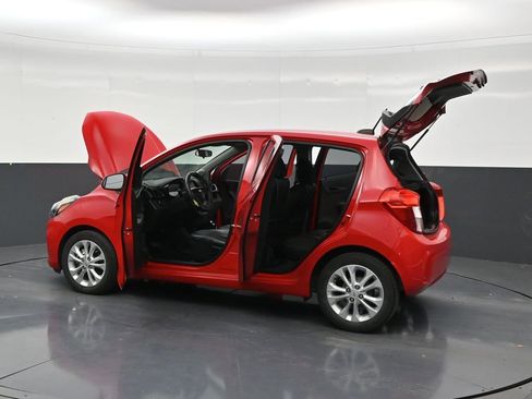 Used 2019 Chevrolet Spark LT FWD image 31