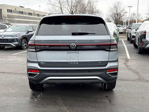 New 2026 Volkswagen Taos SEL image 5