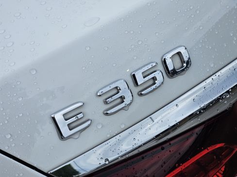 Used 2021 Mercedes-Benz E 350 Sedan image 27