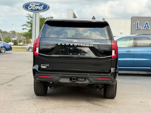 Certified 2025 Ford Expedition Active AWD/4WD image 37