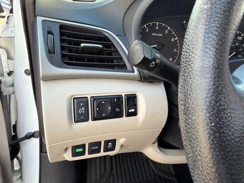 Used 2015 Nissan Sentra S FWD image 27