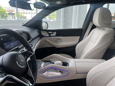 Certified 2025 Mercedes-Benz GLE 450e 4MATIC image 24