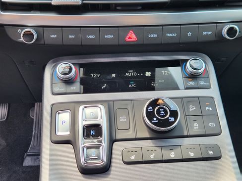 Certified 2025 Hyundai Palisade Calligraphy image 23