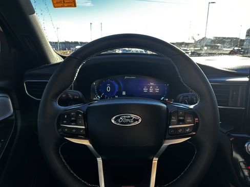 Used 2023 Ford Explorer ST w/ Equipment Group 401A image 18