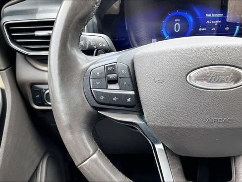Used 2020 Ford Explorer Platinum w/ Premium Technology Package AWD/4WD image 20