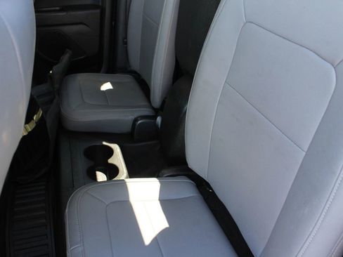 Used 2015 Chevrolet Colorado LT w/ Luxury Package RWD image 17