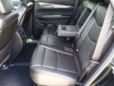 Used 2025 Cadillac XT5 Luxury w/ LPO, Floor Liner Package FWD image 24