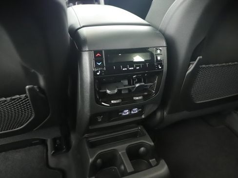 New 2025 Jeep Grand Cherokee L Limited w/ Luxury Tech Group II image 26