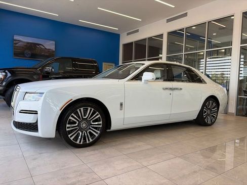 Used 2024 Rolls-Royce Ghost AWD/4WD image 3