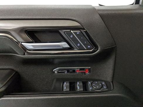 Used 2024 GMC Sierra 1500 AT4 w/ Technology Package image 17