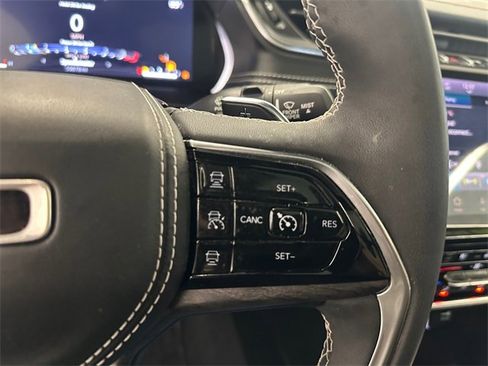 Used 2023 Jeep Grand Cherokee L Overland image 36