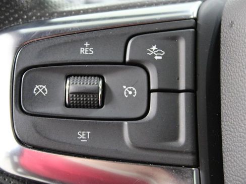 Used 2025 Chevrolet Blazer LT image 24