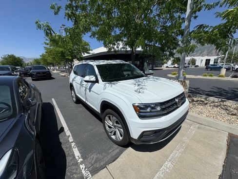 Used 2019 Volkswagen Atlas SE w/ Towing Package AWD/4WD image 2