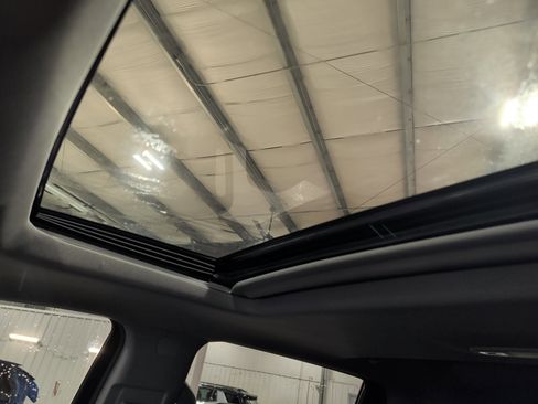 Used 2024 GMC Sierra 2500 Denali w/ Denali Reserve Package image 12