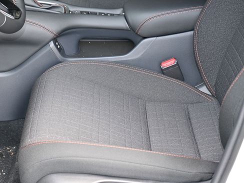 New 2025 Honda HR-V Sport image 15