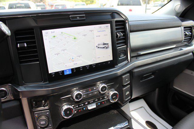Used 2025 Ford F350 Lariat w/ Black Appearance Package AWD/4WD image 12