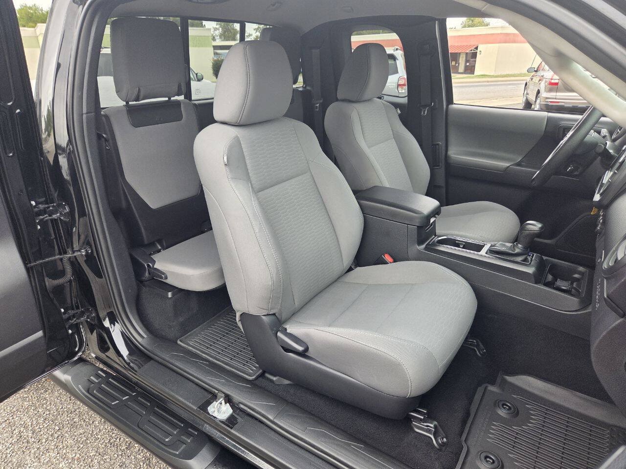 Used 2019 Toyota Tacoma SR w/ SX Package AWD/4WD image 13
