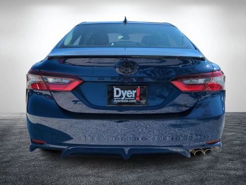 Used 2024 Toyota Camry SE image 5