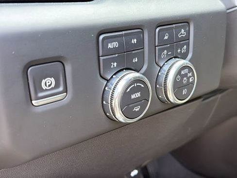 Used 2024 GMC Sierra 1500 AT4 w/ Technology Package AWD/4WD image 22