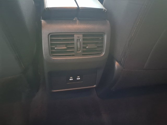 Used 2026 Nissan Rogue SV AWD/4WD image 18