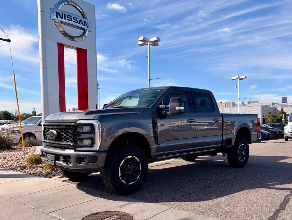 Used 2025 Ford F250 Lariat w/ Tremor Off-Road Package AWD/4WD image 3
