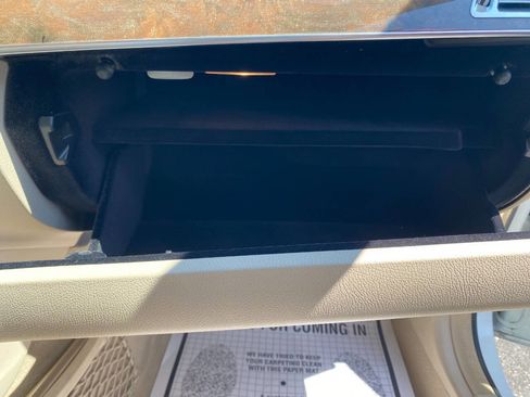 Used 2014 Mercedes-Benz E 350 4MATIC Sedan w/ Premium 1 Package image 37