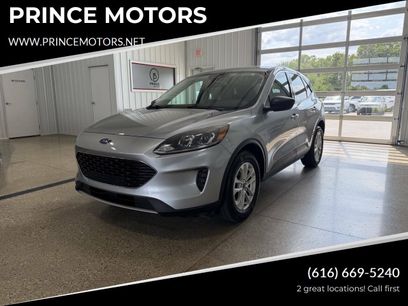 Used 2022 Ford Escape SE w/ Cold Weather Package