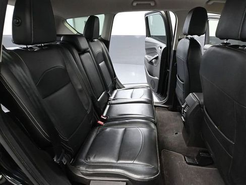 Used 2017 Ford Escape Titanium AWD/4WD image 38