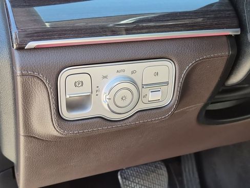 Used 2021 Mercedes-Benz GLE 350 w/ Premium Package image 25