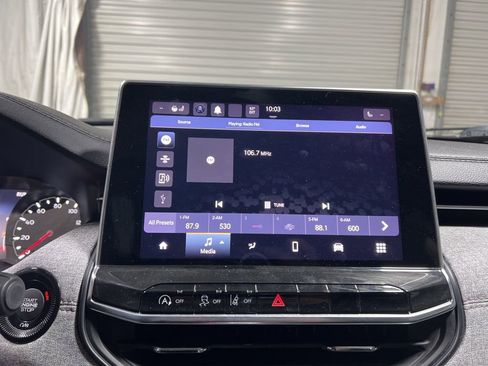 Used 2022 Jeep Compass Latitude image 35