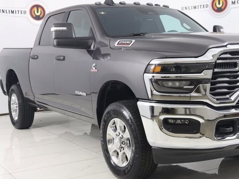 Used 2025 RAM 2500 Lone Star image 40