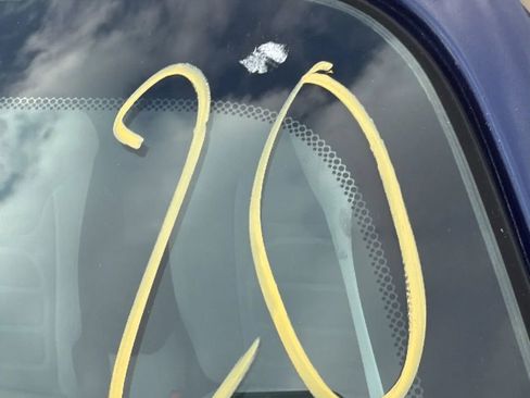 Used 2018 Jeep Renegade Latitude w/ Popular Equipment Group image 32