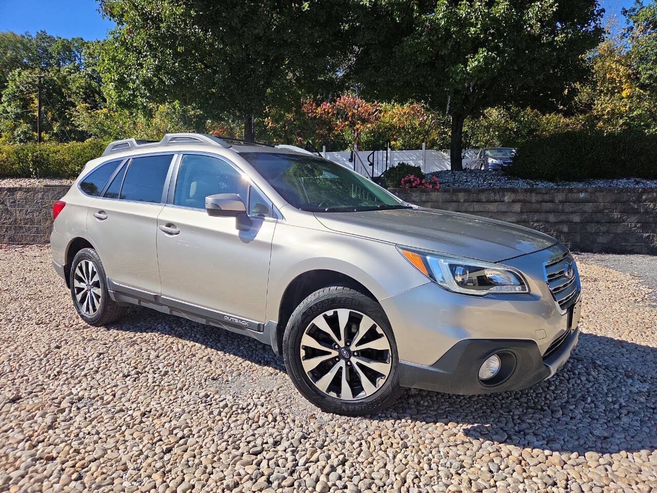 Used 2015 Subaru Outback 2.5i Limited AWD/4WD image 35