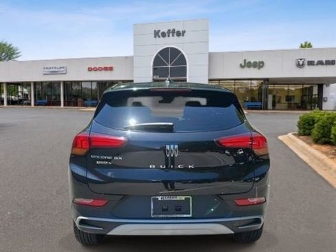 Used 2024 Buick Encore GX Preferred FWD image 4