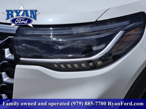 New 2026 Ford Explorer Platinum RWD image 6
