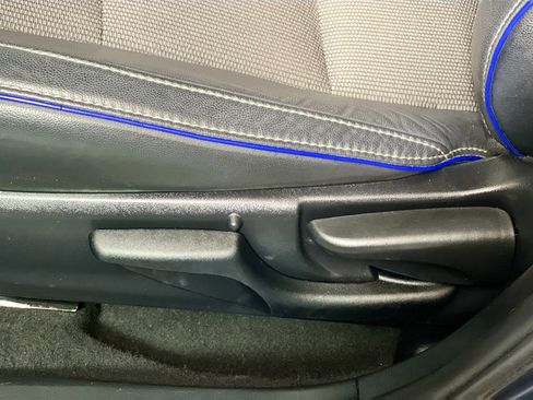 Used 2017 Toyota Corolla SE image 15