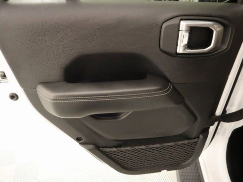 Used 2021 Jeep Wrangler Unlimited Sahara w/ Cold Weather Group AWD/4WD image 16