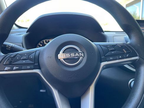 Used 2025 Nissan Altima 2.5 SV image 29